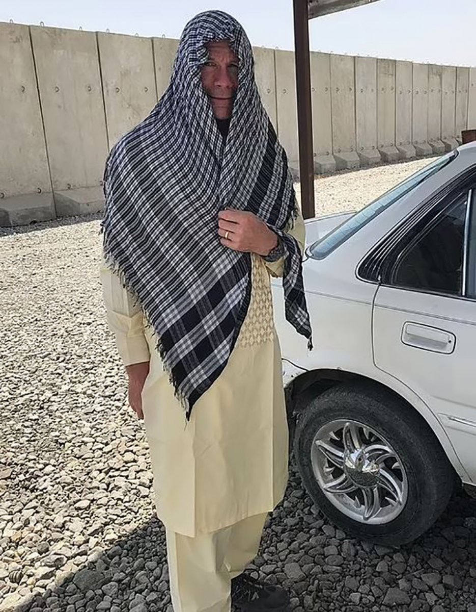 Retired British soldier passed through Taliban posts dressed as Afghan #4