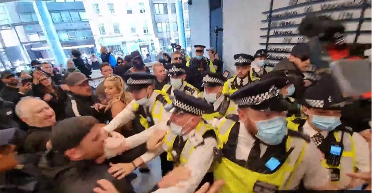 In England, anti-vaccine protesters entered the building where the media outlets are located #5