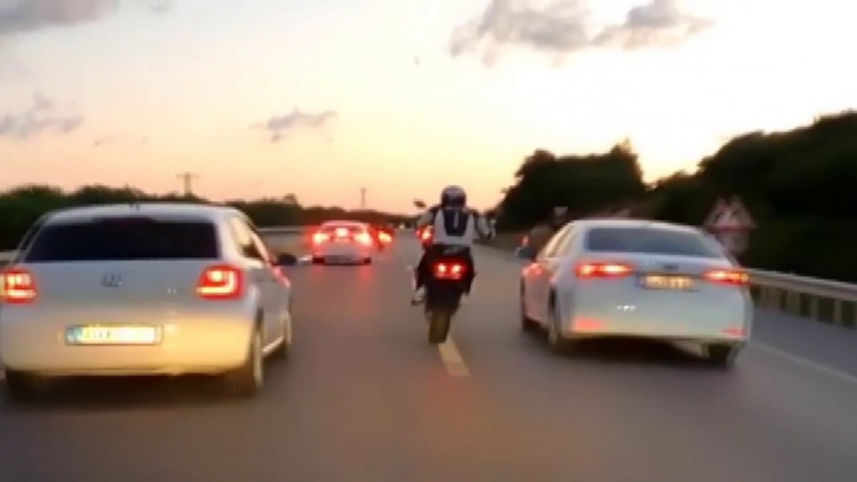 Şile yolunda motosiklet sürücülerinin tehlikeli anları #2