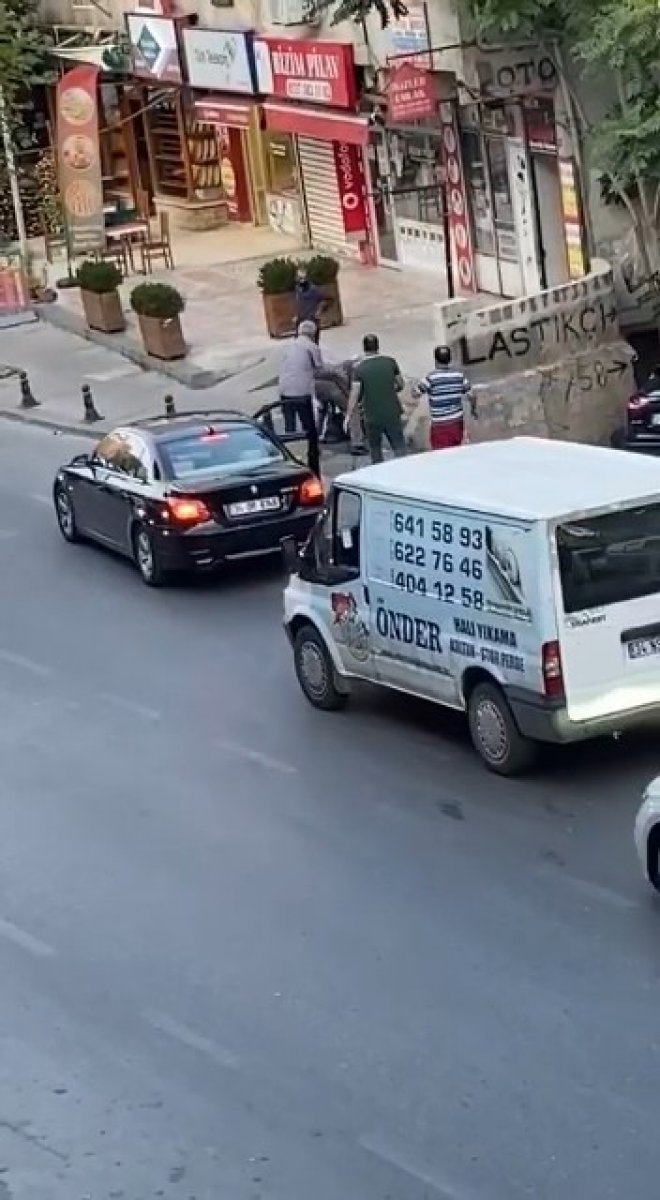 Ümraniye’de yaşlı adamların kavgası  #5