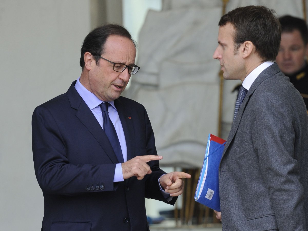 François Hollande: Macron betrayed me #1