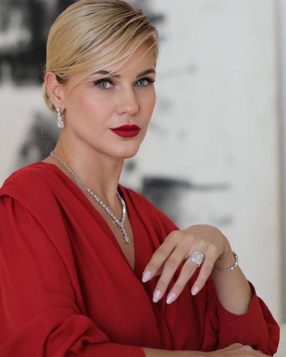 Emine Ün’ün annesi hayatını kaybetti #2