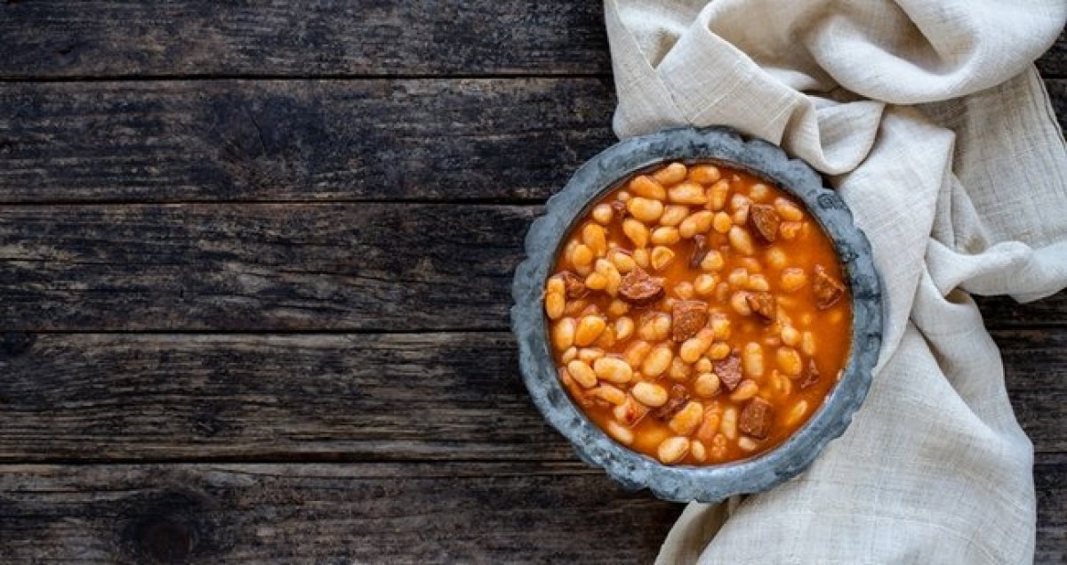 Esnaf lokantasının baş yemeği kuru fasulye tarifi.. #1
