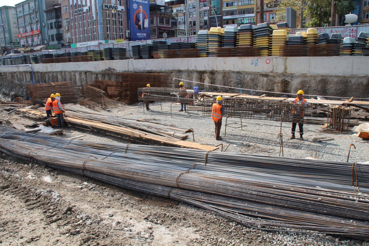 Yeni yapılar kazıklarla kayalara sabitlenecek #3