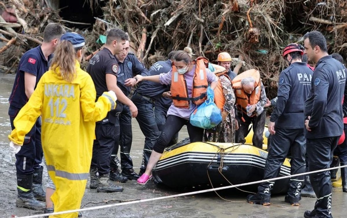 AFAD: Sel felaketinde 82 kişi hayatını kaybetti #6