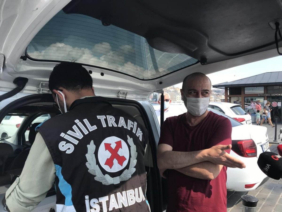 Eminönü’nde sivil ekipler taksileri denetledi #7