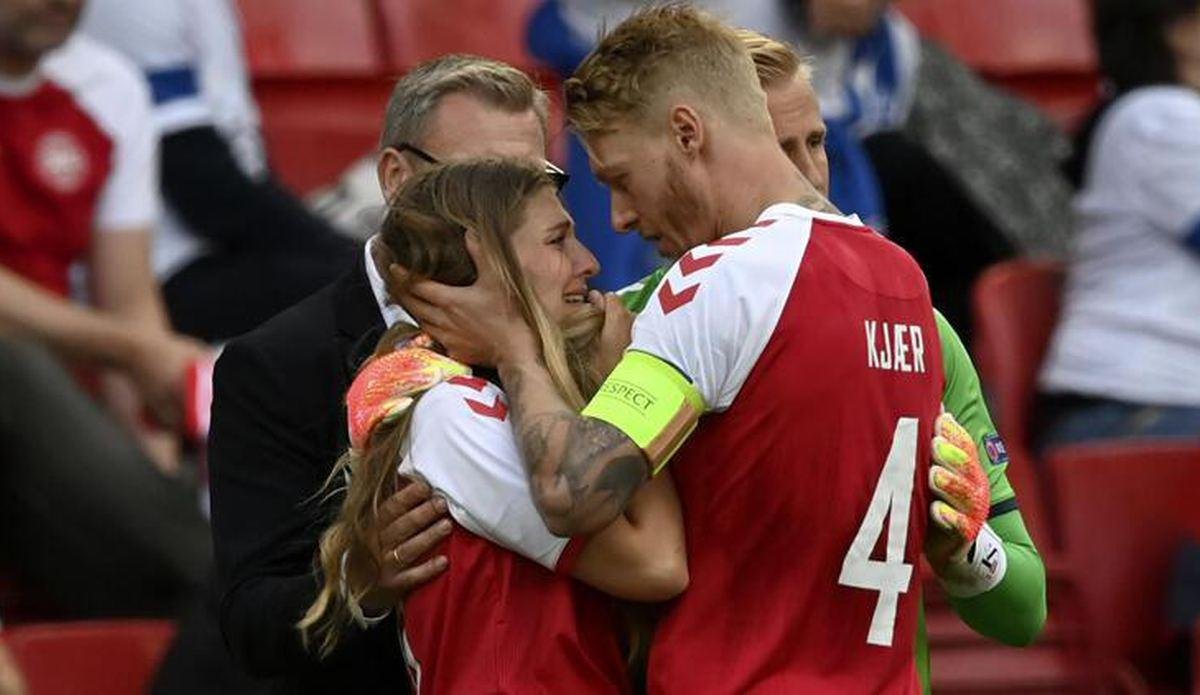 UEFA dan Simon Kjaer a büyük onur #2