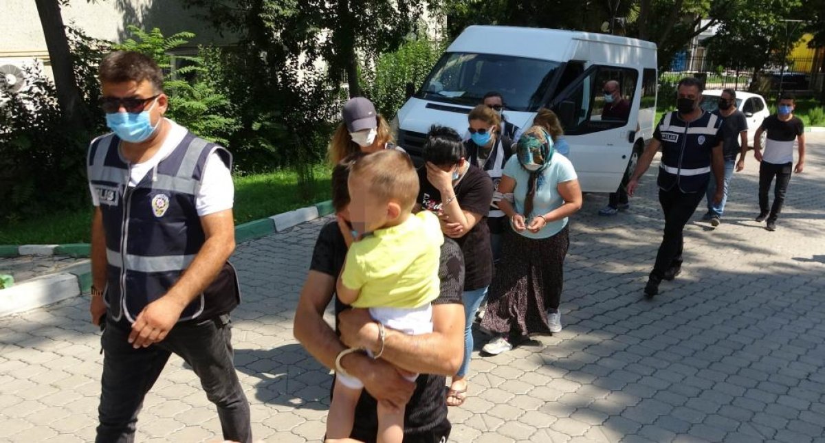 Samsun da kadınlar lüks araçla hırsızlık yaptı #2