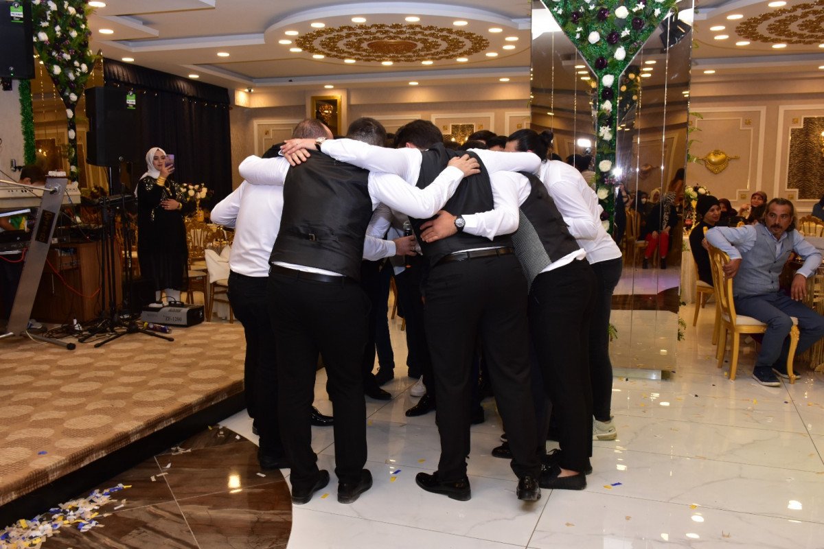 Bursa’da damat, ‘evet’ demeden önce arkadaşlarına sordu #2