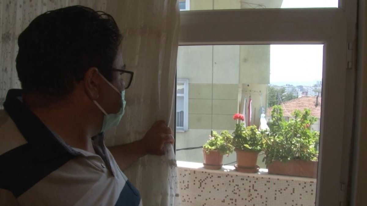 Ümraniye de bir kişi, komşusuna cinsel organını gösterdi #2