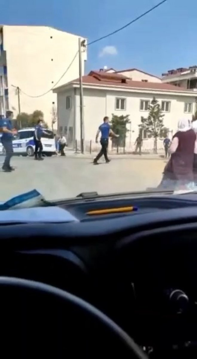 Arnavutköy de iki aile arasında kavga #1