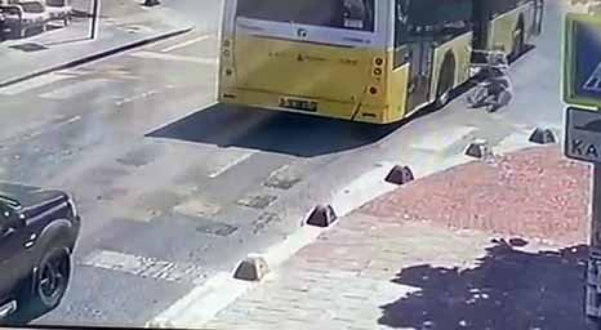 Küçükçekmece’de kadın seyir halindeki otobüsten düştü #1