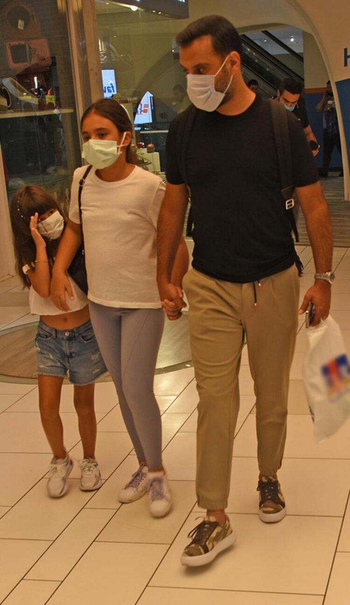 Kardeşinin çocuklarına babalık yapan Alişan, alışverişte görüntülendi  #1