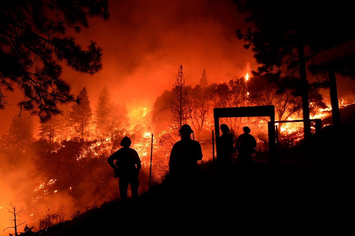 Fighting wildfires continues in California #4