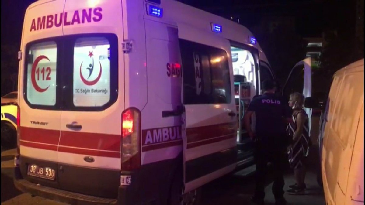 Kayseri de uyardığı kadın tarafından bıçaklandı #1