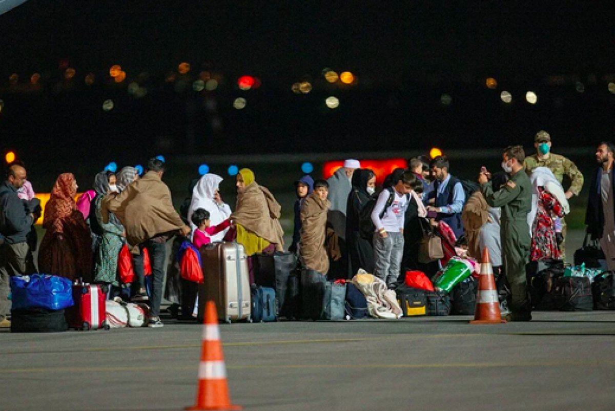 Taliban, Afganların ülke dışına seyahat etmelerine müsaade edecek #2