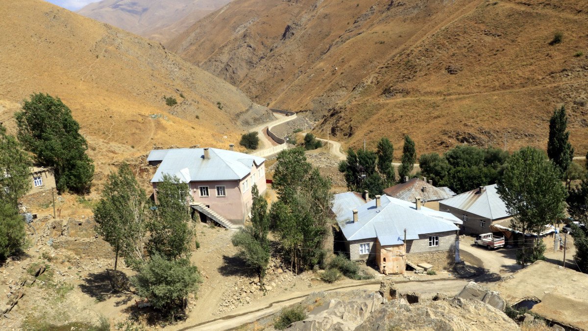 Van sınırında, 43 kilometrelik duvar inşa edildi #4