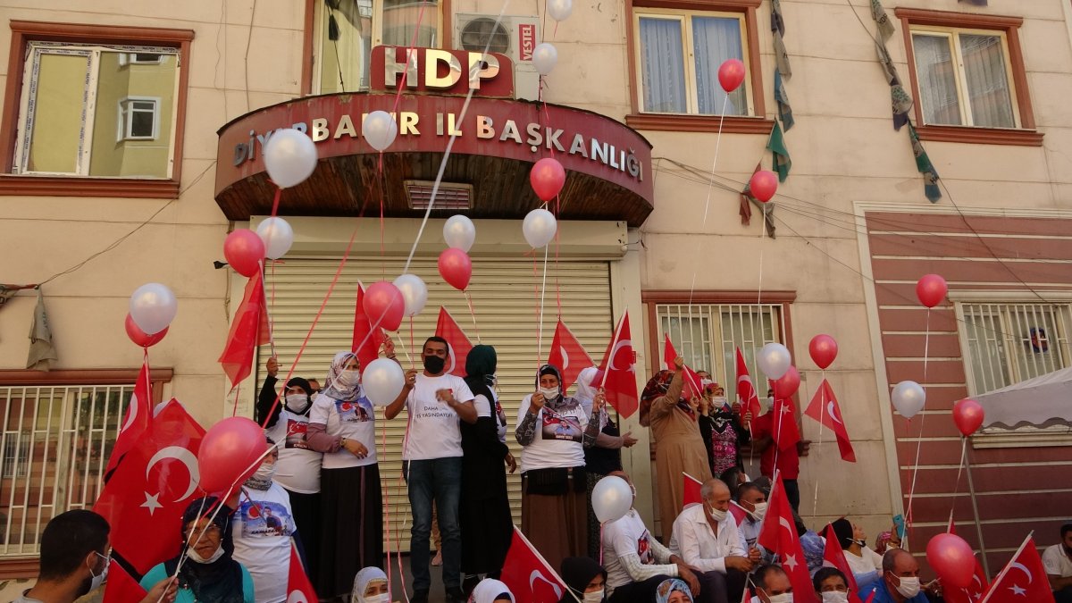 Evlat nöbetinde, 30 Ağustos kutlaması #1