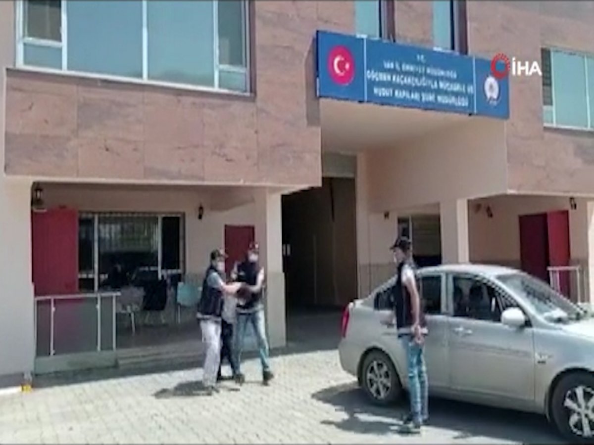 Van’da 24 düzensiz göçmen yakalandı #1