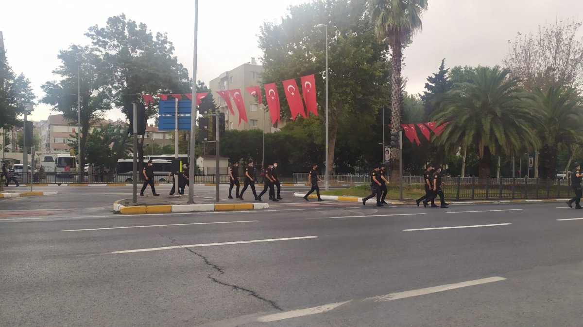 İstanbul da Vatan Caddesi, 30 Ağustos için trafiğe kapatıldı #5