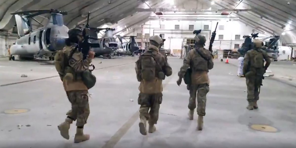 Taliban, ABD nin kullandığı hangara girdi #3