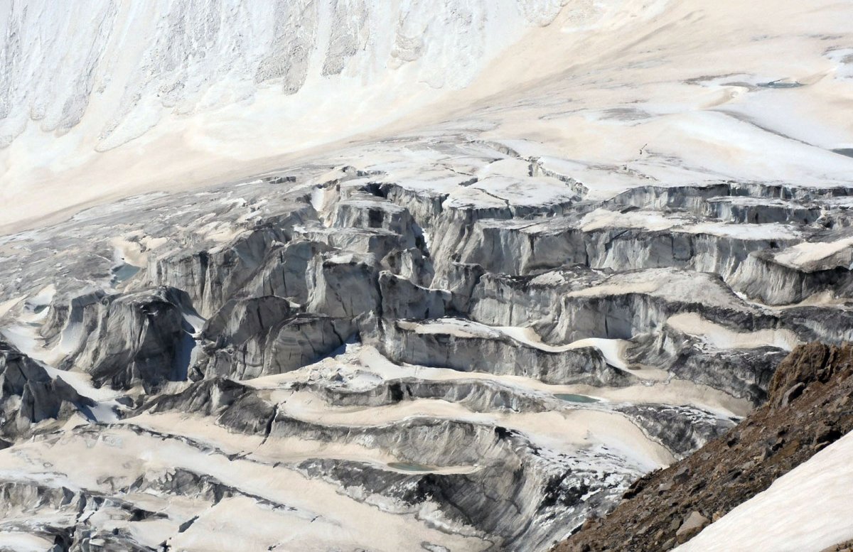  İHH ekipleri İbni Sina Zirvesi ne çıktı #8