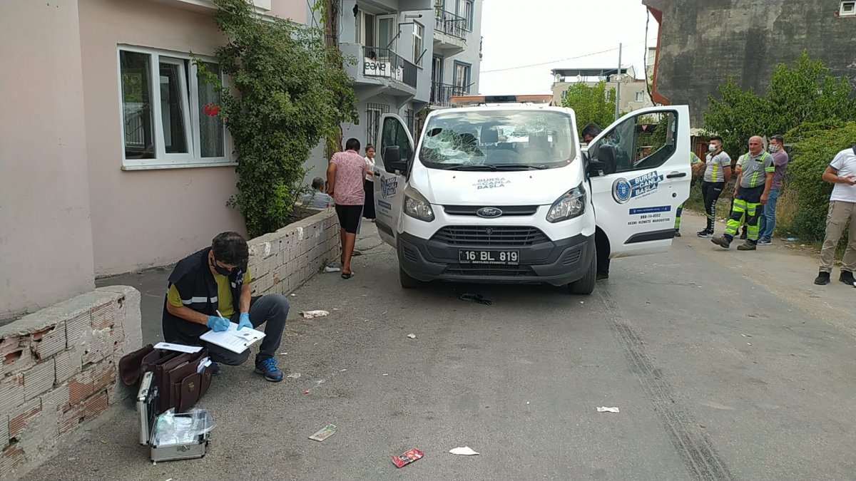 Bursa’da akıl hastanesinden kaçıp çakarlı araç çaldı #8