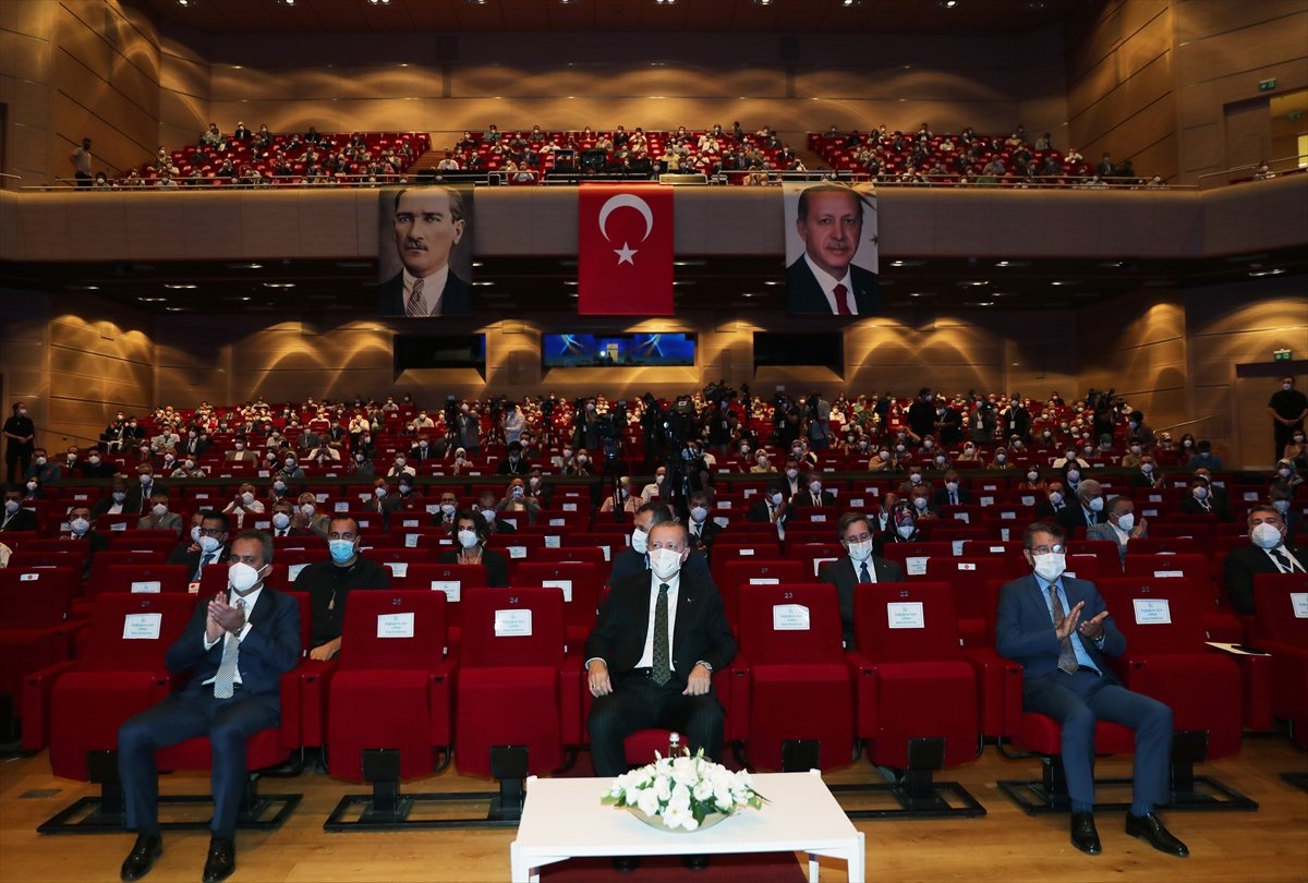 Cumhurbaşkanı Erdoğan ın 20 bin öğretmeni atama törenindeki konuşması #3
