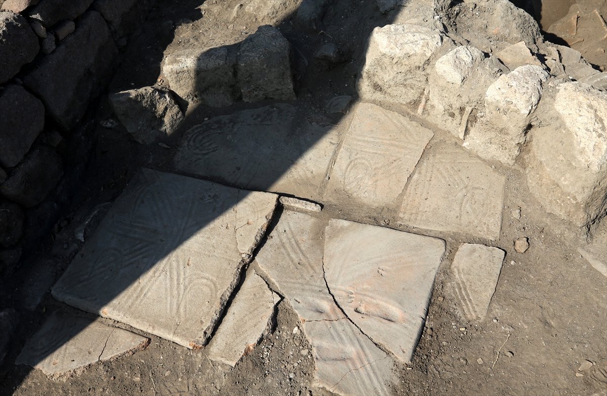 Çanakkale de 1300 yıllık ayak izlerine rastlandı #6