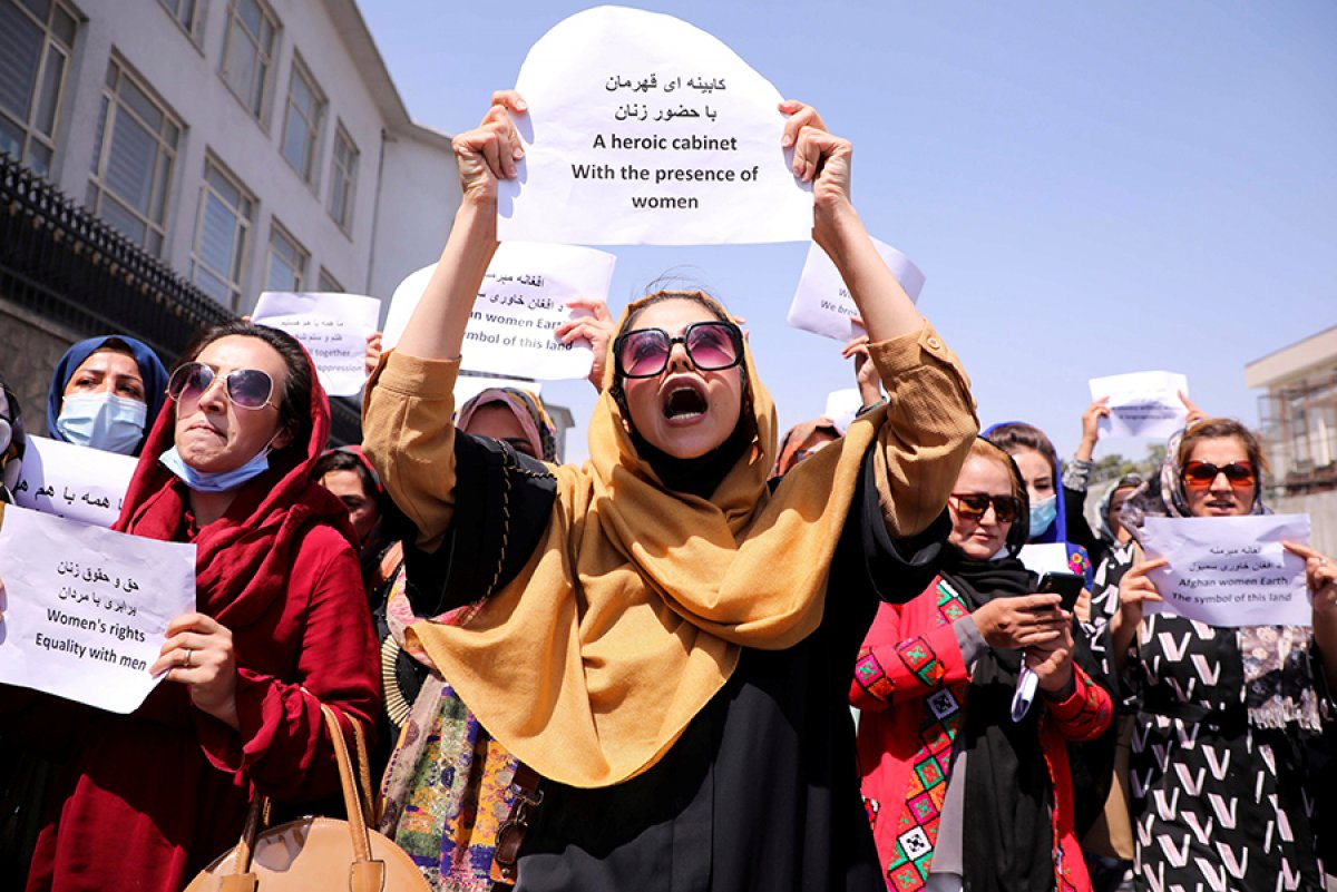 Afganistan da kadınların protestosuna Taliban dan müdahale #10