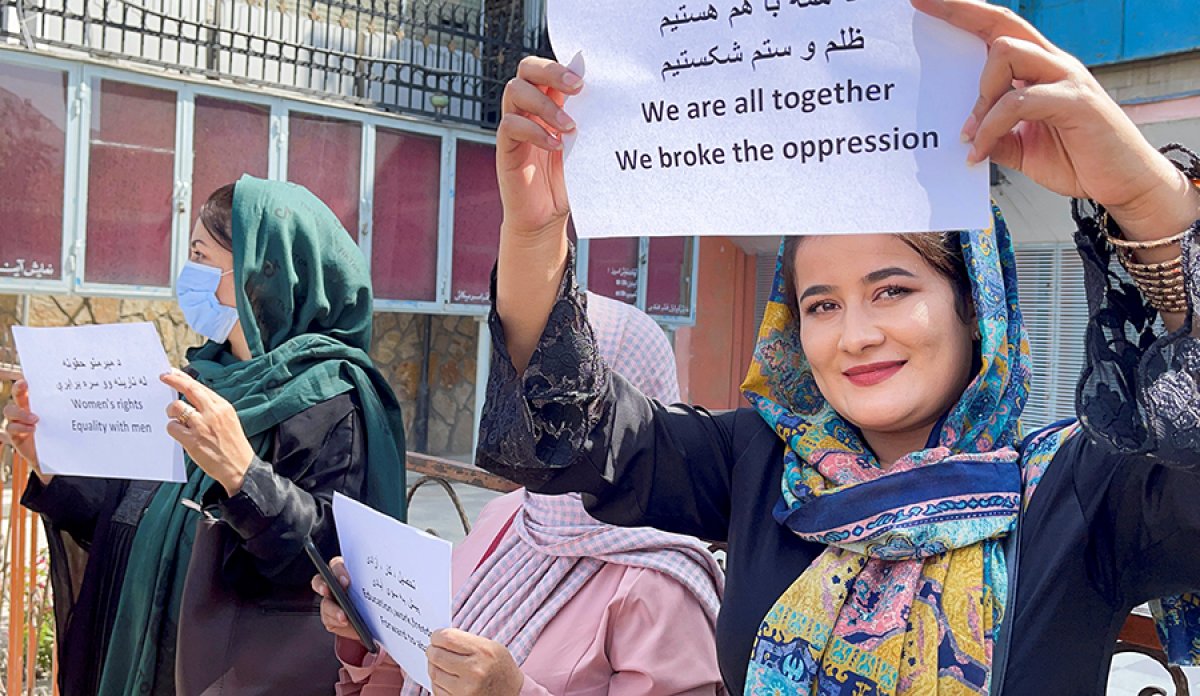 Afganistan da kadınların protestosuna Taliban dan müdahale #4
