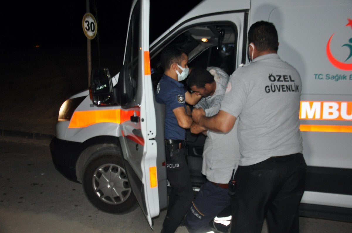 Karaman da hastane önünden ambulansı kaçırdı #2