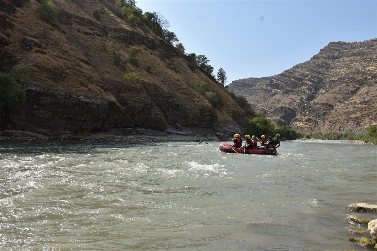 Terörden arındırılan Çukurca, festivallerle renklendi #7