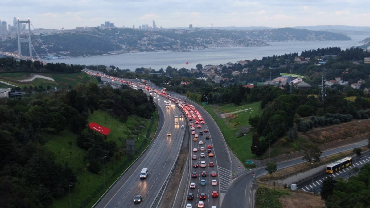 Okullar açıldı, İstanbul trafiği durma noktasına geldi #4