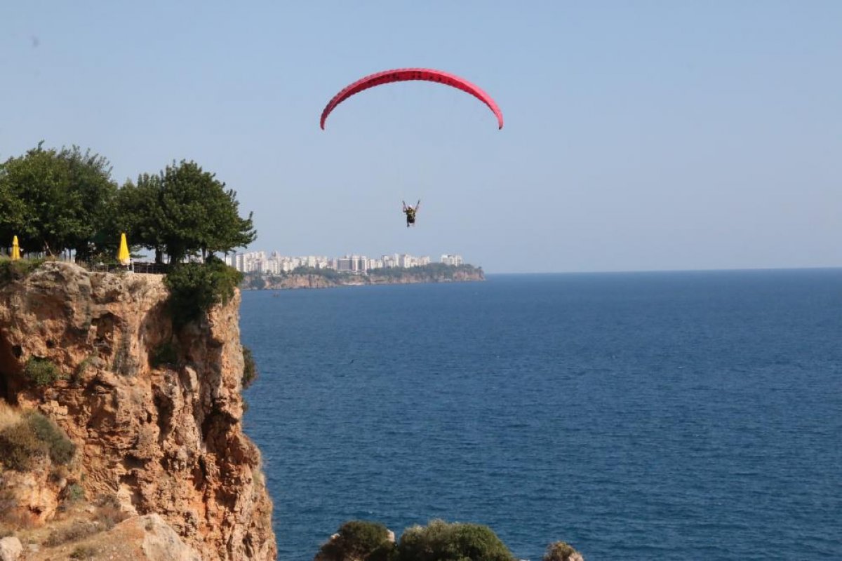 Antalya’da yasağa rağmen yamaç paraşütü yaptılar #7