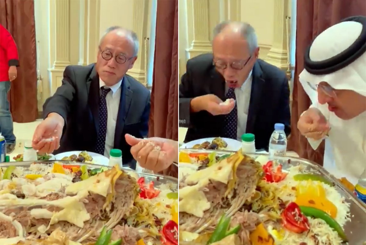Japon Büyükelçi Fumio, Suudi Arabistan da eliyle pilav yedi #3