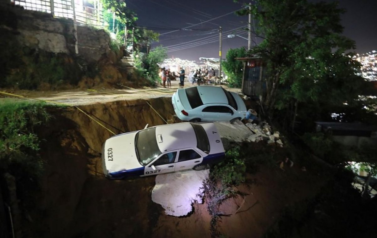  Mavi ışıklar görüldü #14