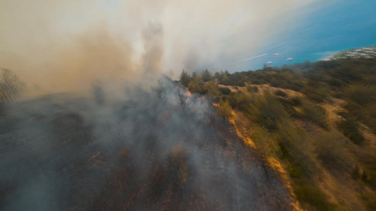 Muğla daki yangının yarış drone u ile çekilen görüntüleri ortaya çıktı #1