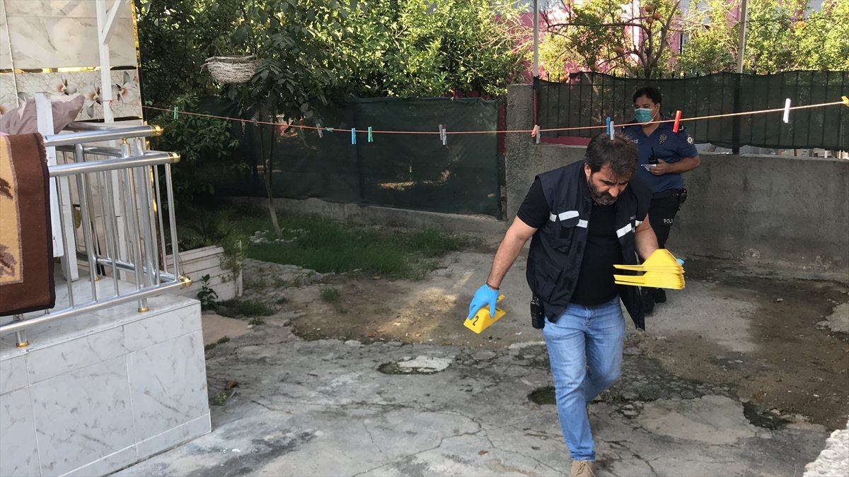 Adana'da bir baba tartıştığı oğlunu öldürdü