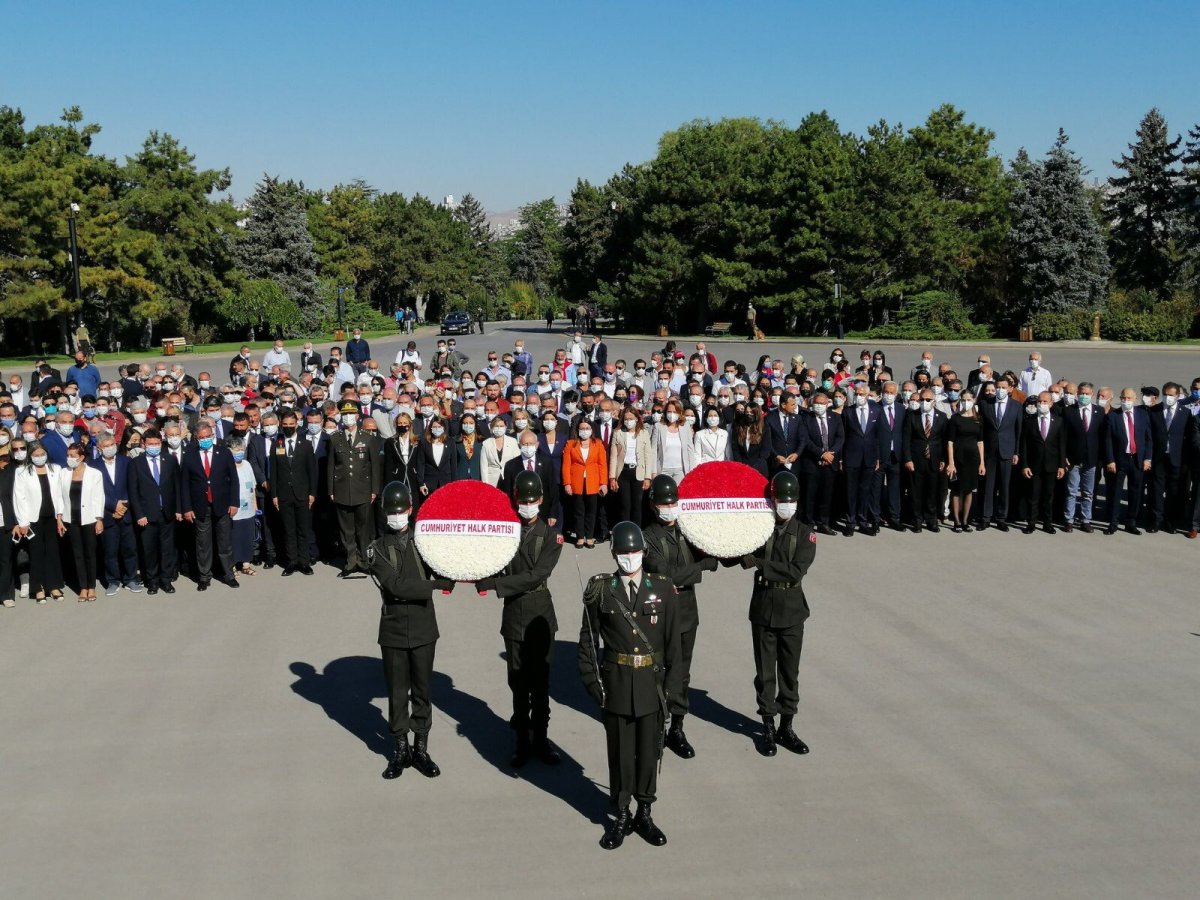 CHP, kuruluşunun 98 inci yıl dönümünde Anıtkabir de #4