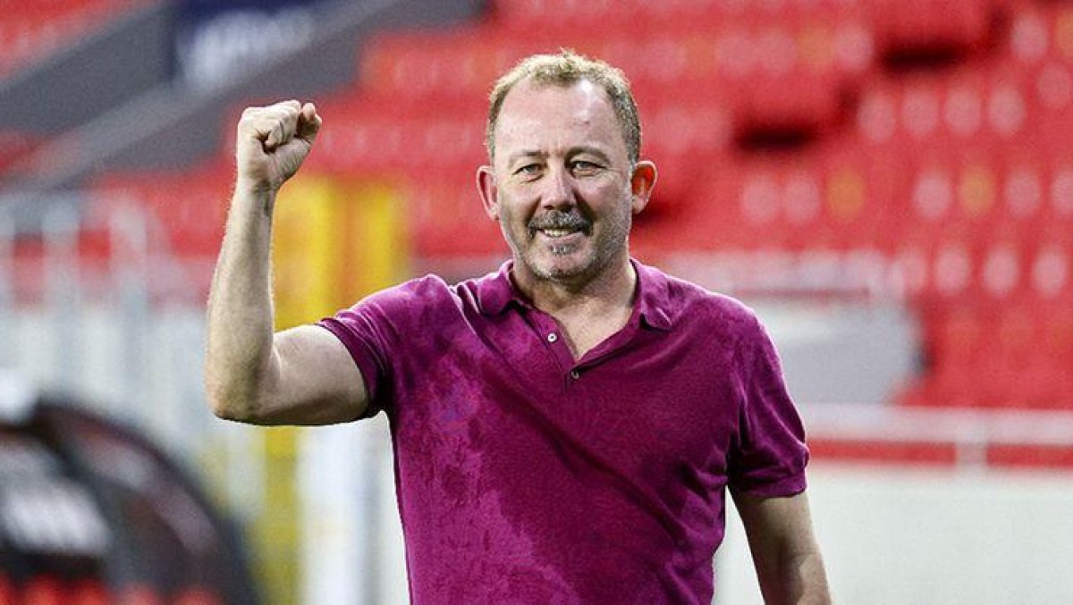 Sergen Yalçın dan evlilik açıklaması: Düşünüyorum #1