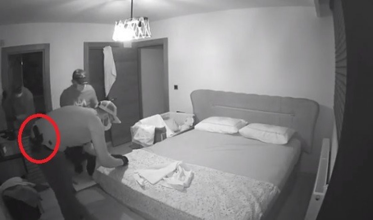 Bursa da eve giren hırsızlar bebek kamerasına yakalandı #4