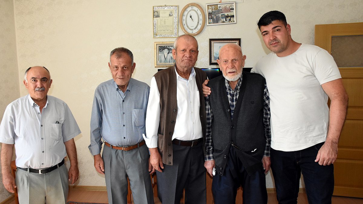Kırşehir de 100 yaşında koronavirüsü yendi #3