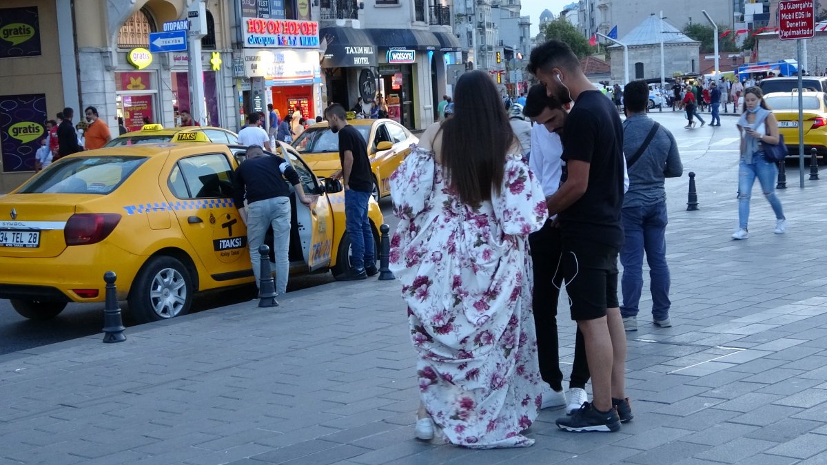 Yabancı çiftler, düğün fotoğrafı için Taksim i tercih etmeye başladı #3