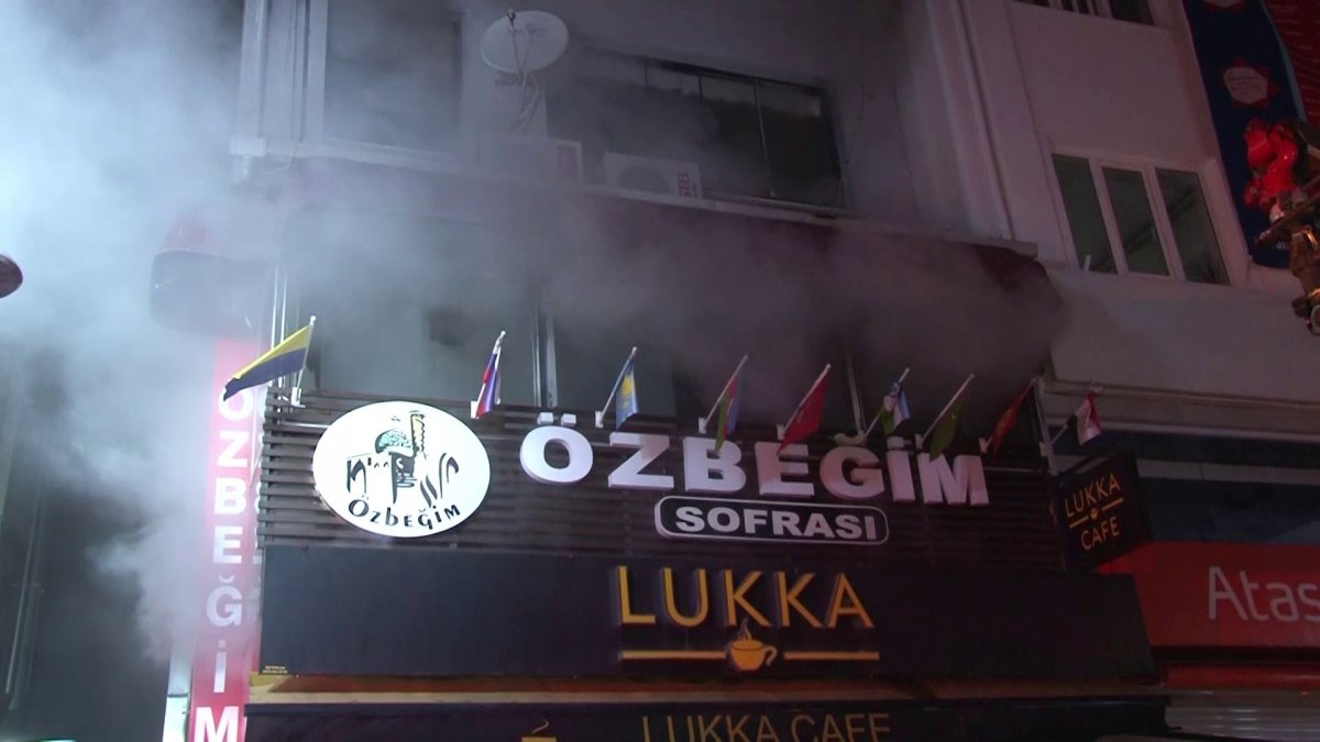 Kadıköy de bir restorant yandı #1