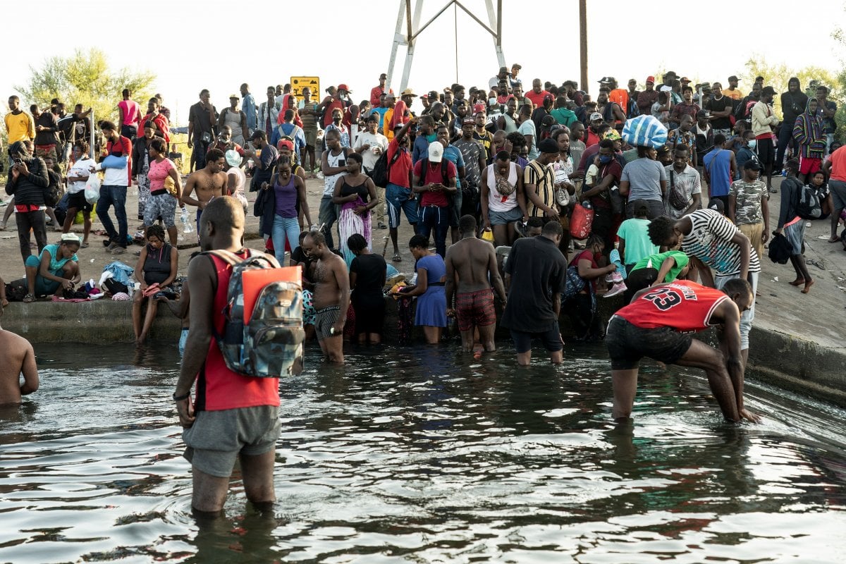 12 bin Haitili göçmen kaçak yollarla Teksas a geldi #3