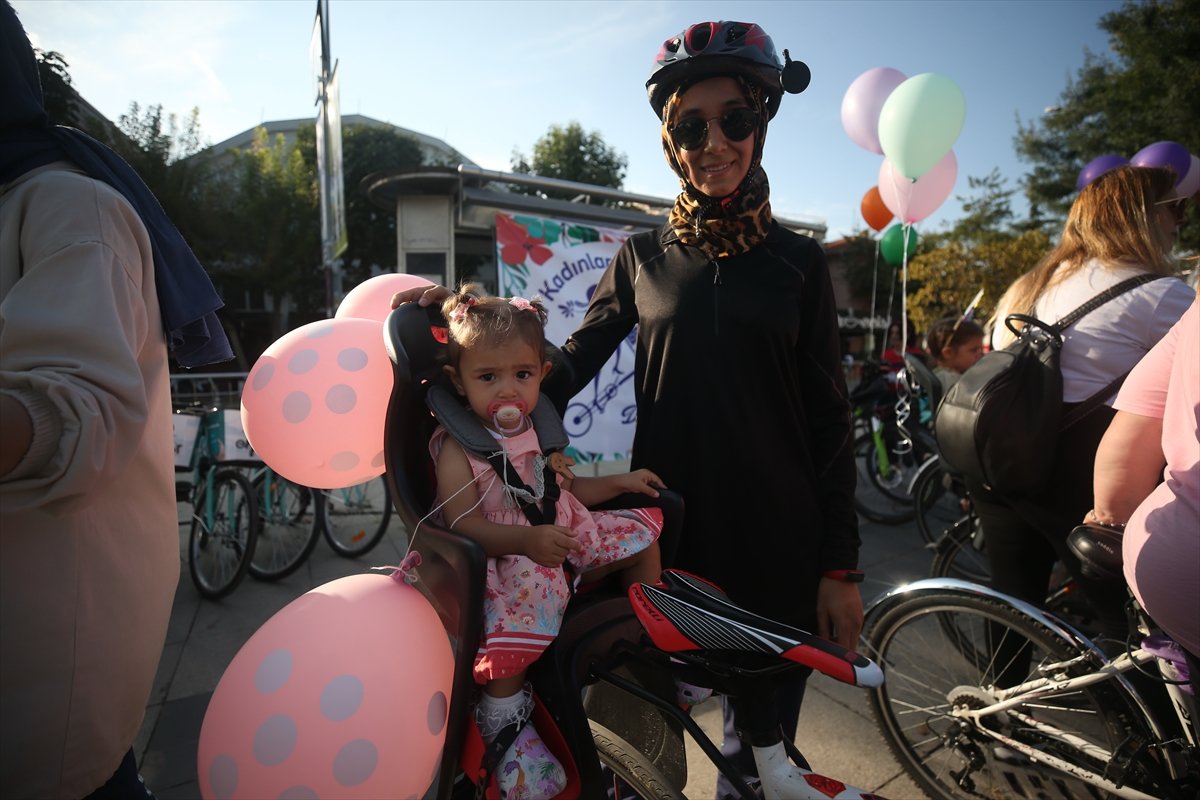 Türkiye nin dört bir yanında Süslü Kadınlar Bisiklet Turu düzenlendi #3