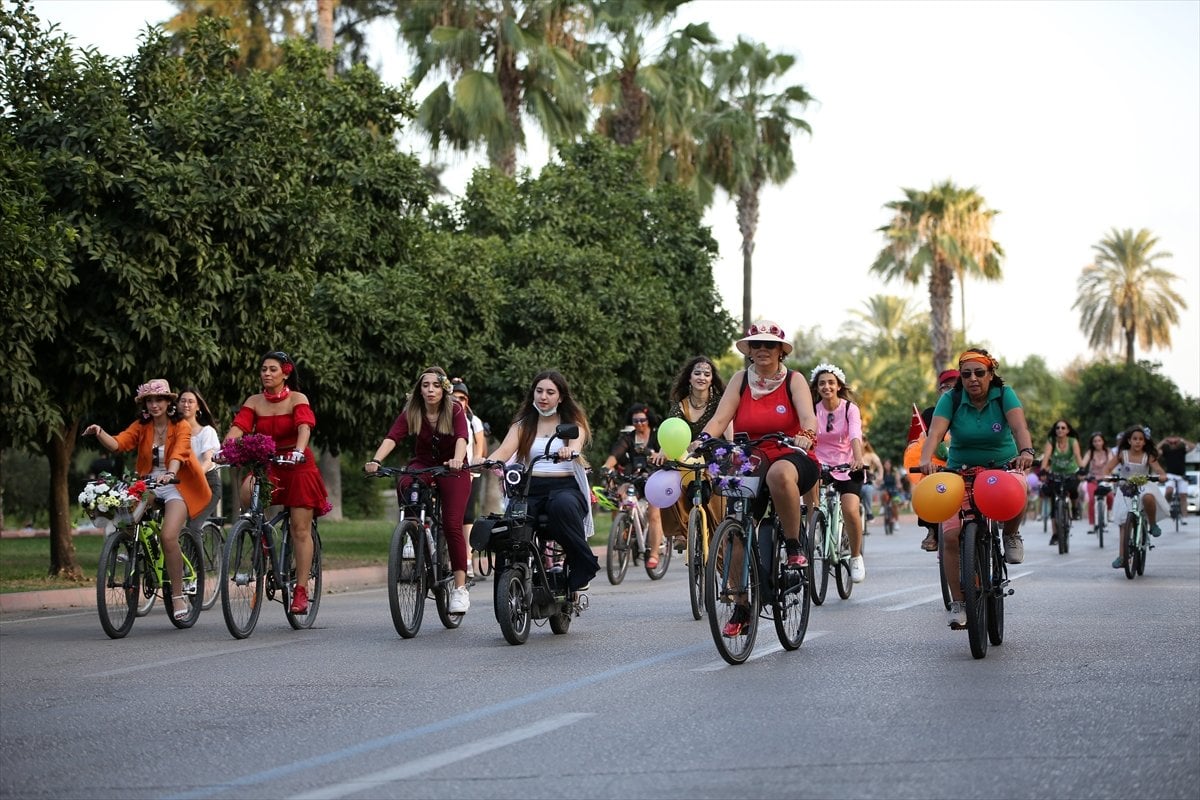 Türkiye nin dört bir yanında Süslü Kadınlar Bisiklet Turu düzenlendi #12