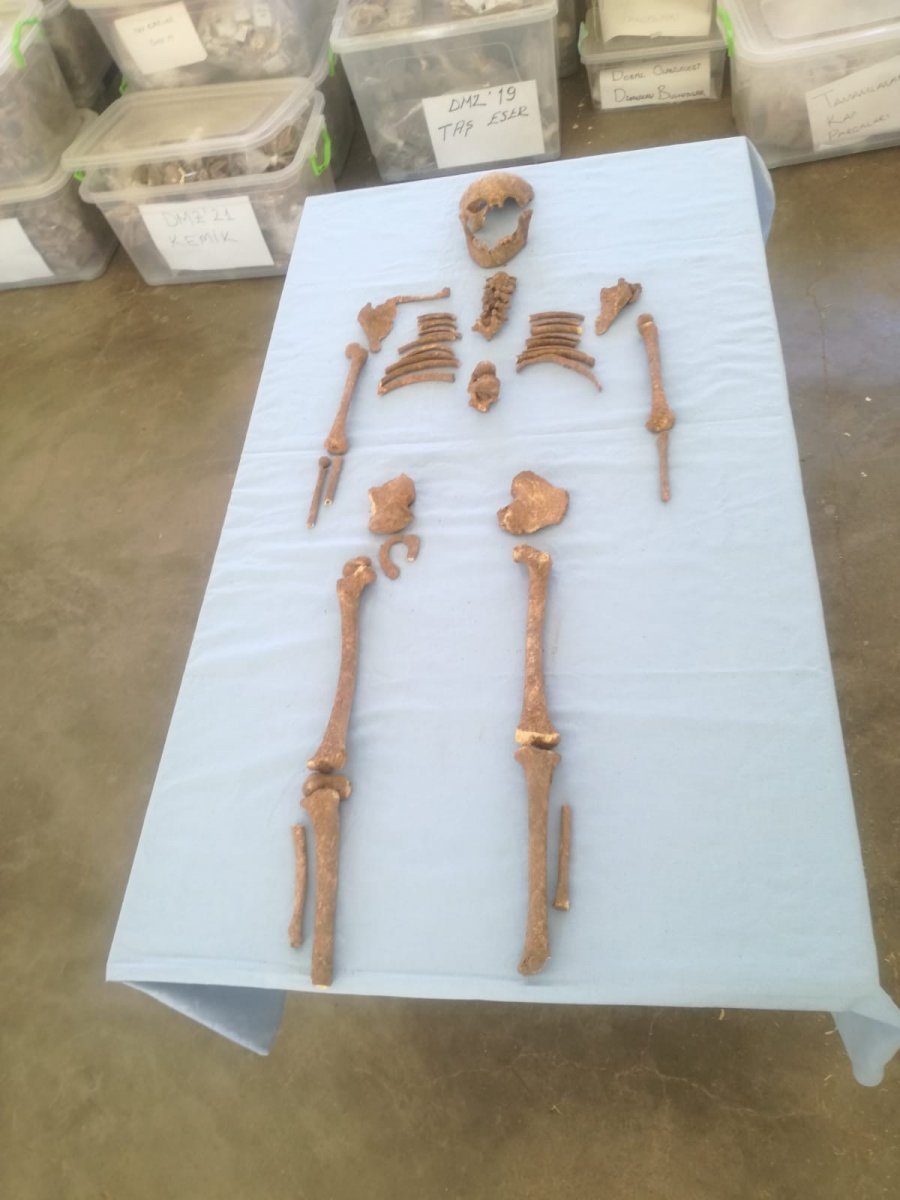 Kahramanmaraş ta 600 yıl öncesine ait olan çocuk iskeleti tespit edildi #4