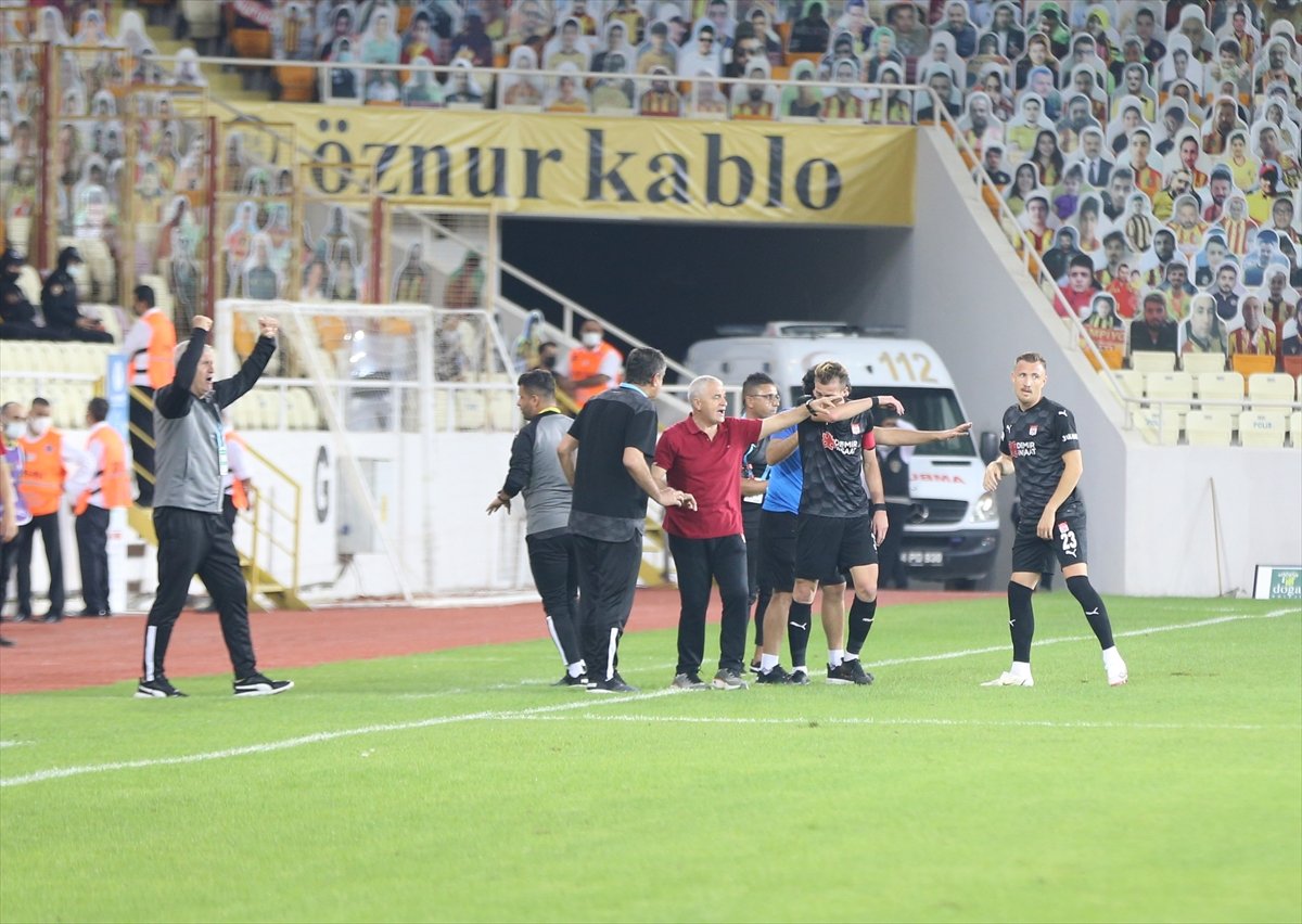 Sivasspor, Yeni Malatyaspor deplasmanından 3 puanla ayrıldı #3